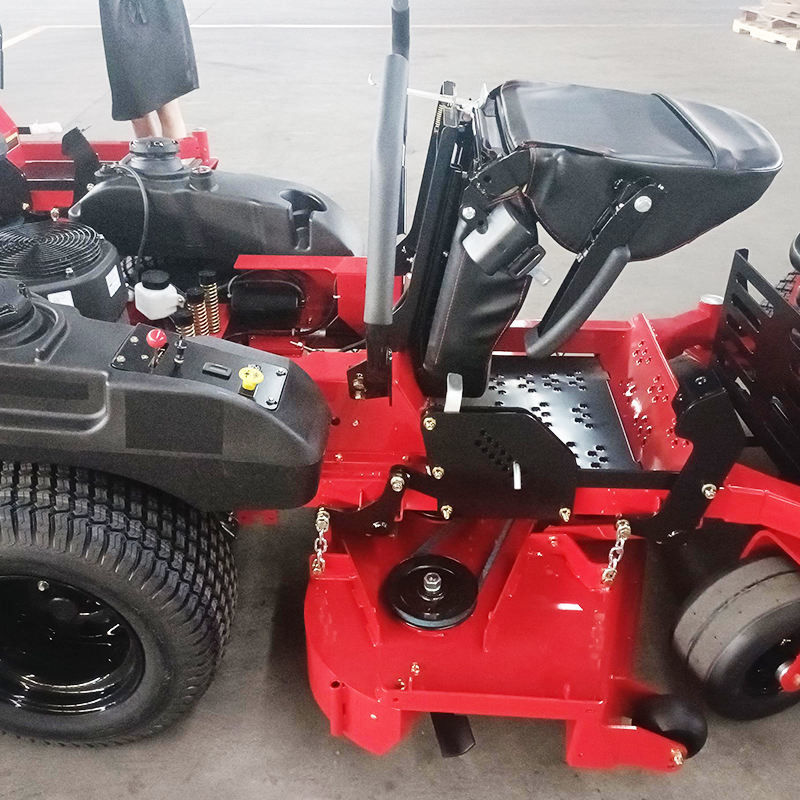 60 นิ้ว Kawasaki FX751V เครื่องตัดหญ้า 42L ถัง 14km / H ความเร็วไปข้างหน้า 3600r / Min